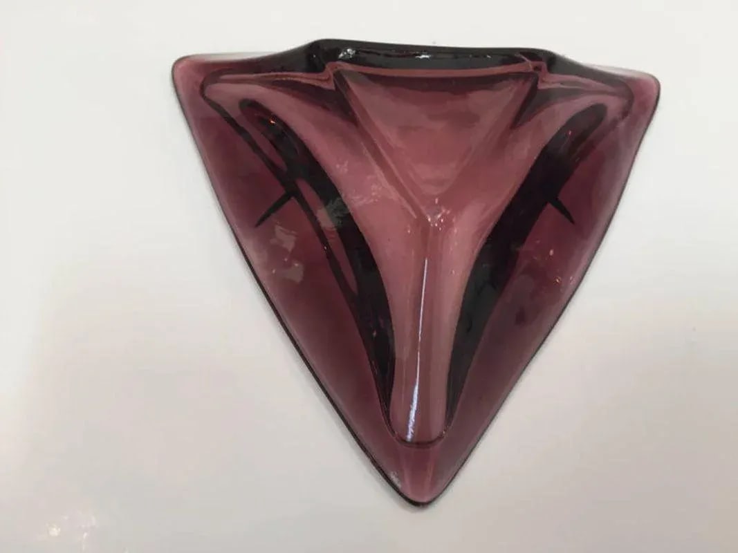 Vintage Moroccan Hazel Atlas Amethyst Triangle Ashtrays - Set of 2 - 4