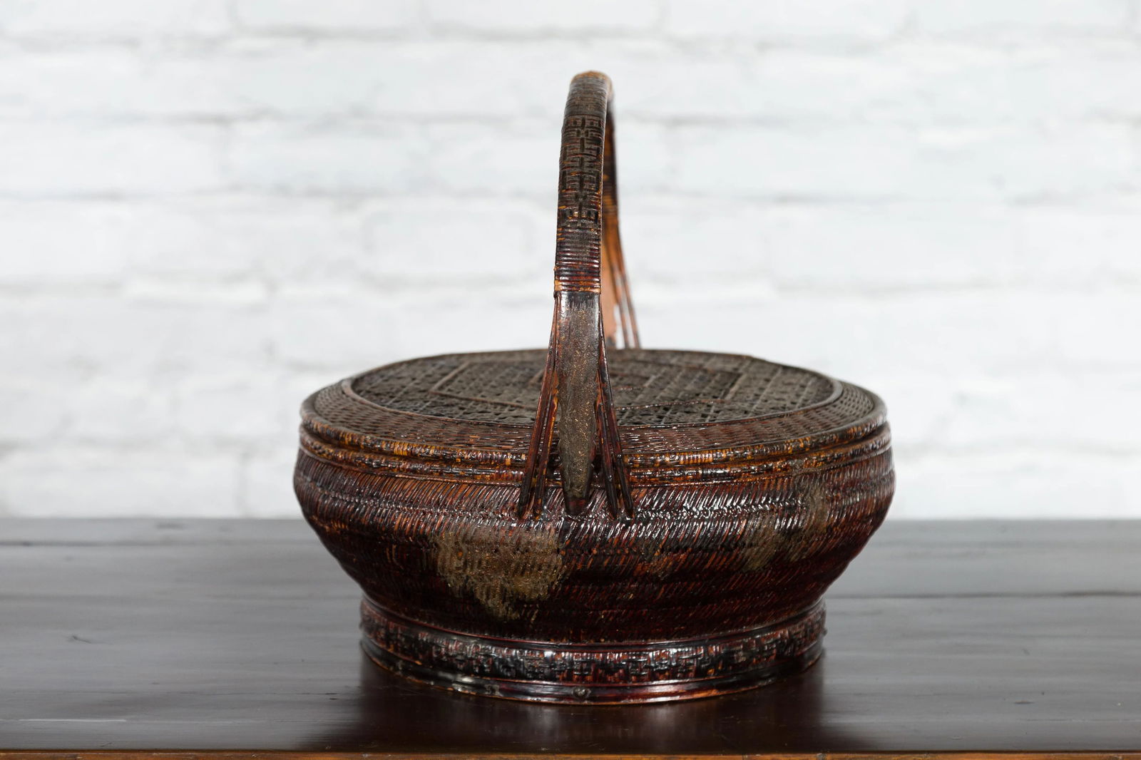 19th Century Chinese Qing Dynasty Handwoven Rattan & Bamboo Handled Basket - 5