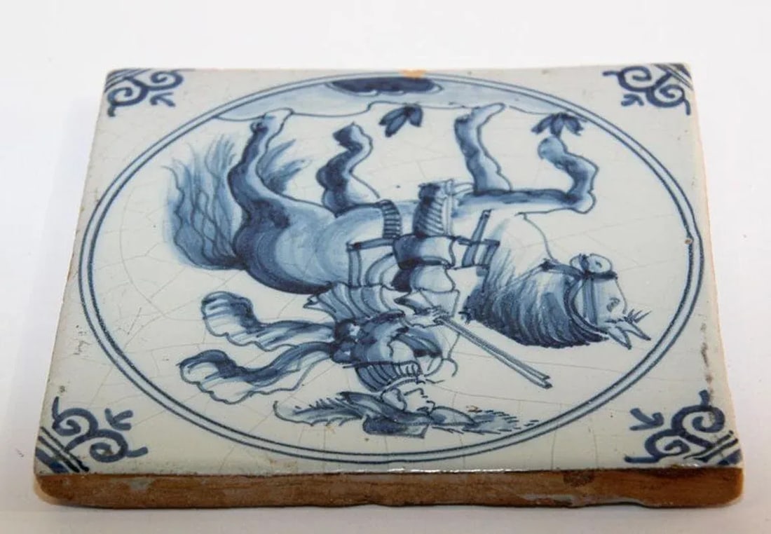 Early 20th Century Delft Ceramic Decorative Tile Featuring a Man on Horse - 10