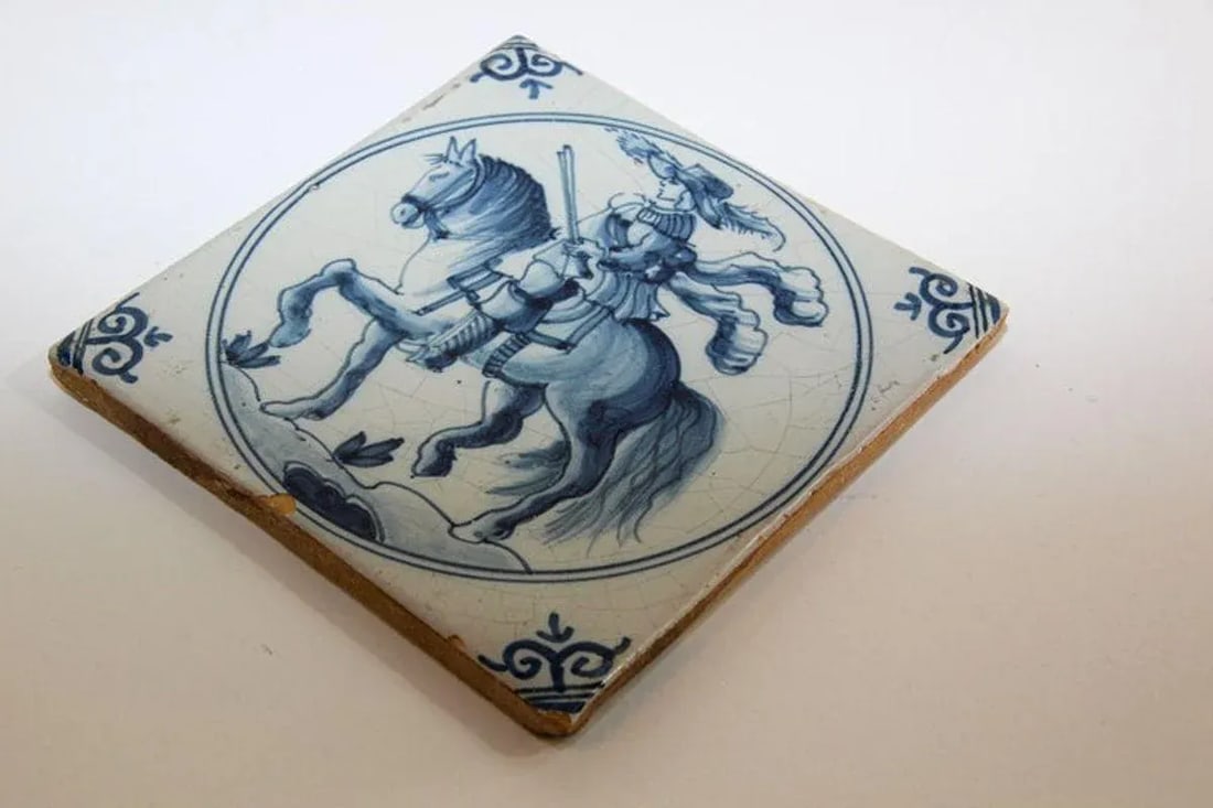 Early 20th Century Delft Ceramic Decorative Tile Featuring a Man on Horse - 5