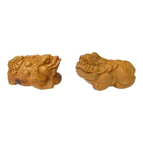 Chinese Pair Wood Carved Mini Mythical Pixiu FengShui Figures