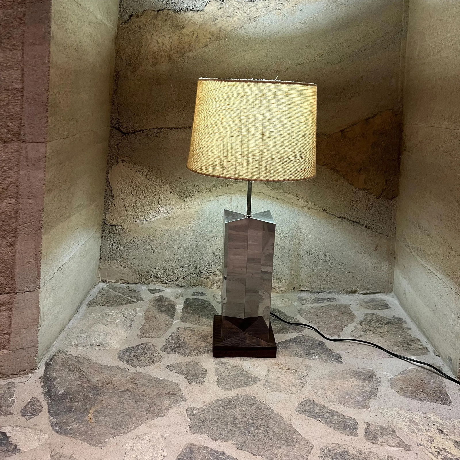 Mid-Century Geometric Modern Chrome Table Lamp Style of Paul Evans - 12