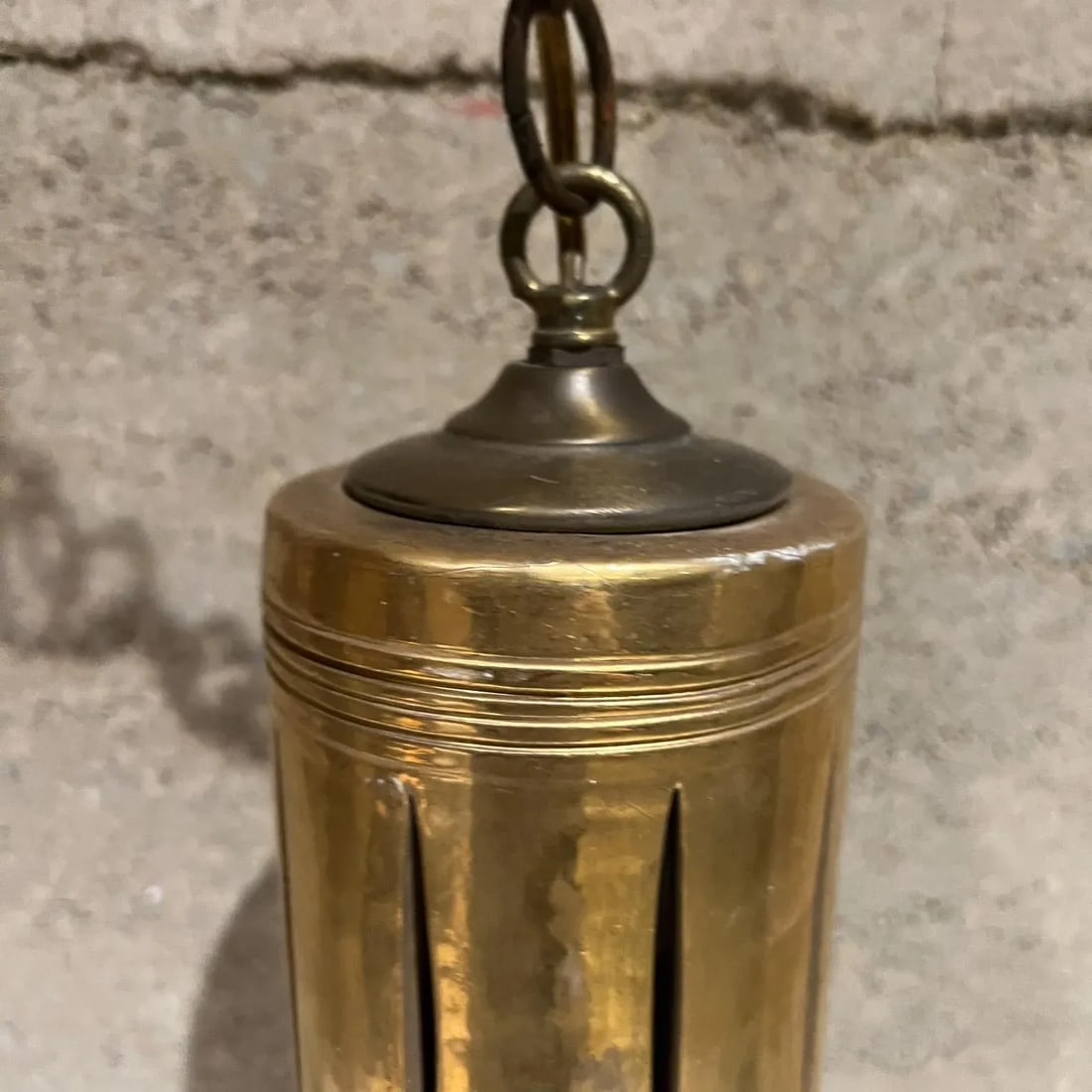 1960s Peekaboo Pendant Light Gold Ceramic - 4