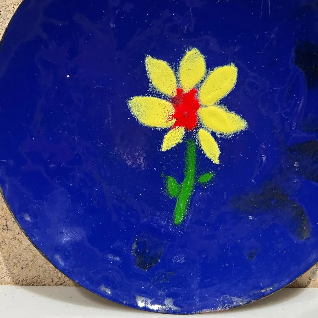 1967 Modern Copper Enamel Royal Blue Plate Yellow Daisy Flower Signed - 6