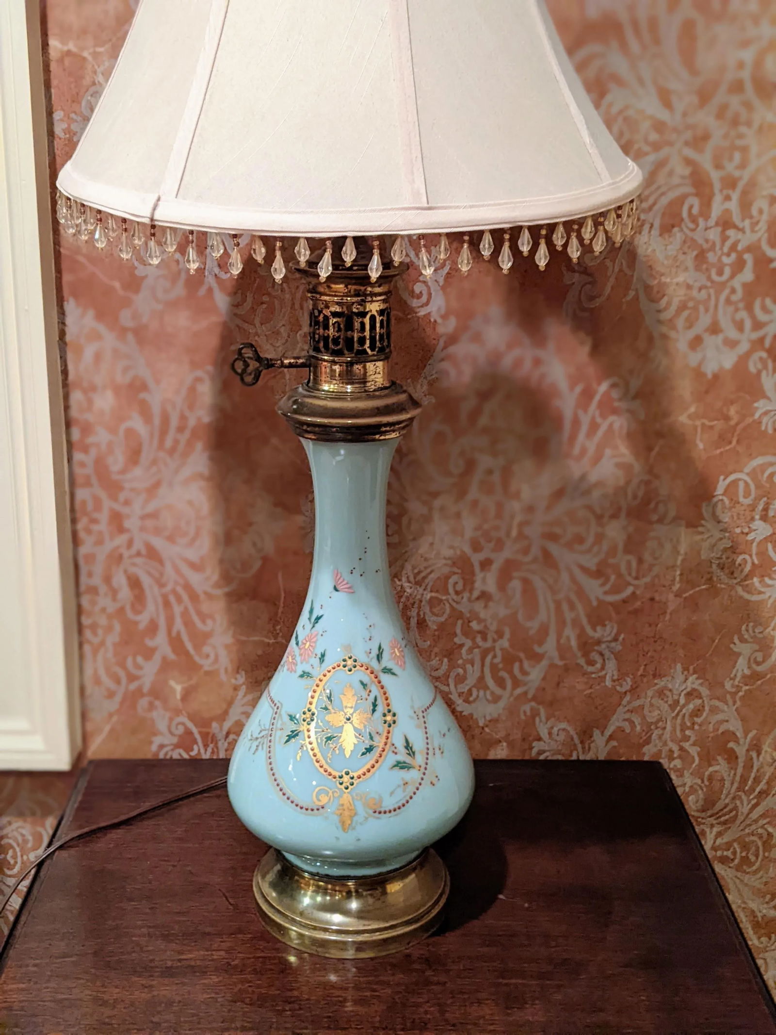 19th Century French Baby Blue Robin's Egg "Sevres" Blue Opaline Glass Table Lamp With Hand-Painted G - 2