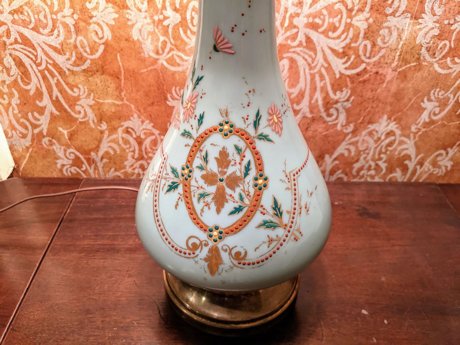 19th Century French Baby Blue Robin's Egg "Sevres" Blue Opaline Glass Table Lamp With Hand-Painted G - 4