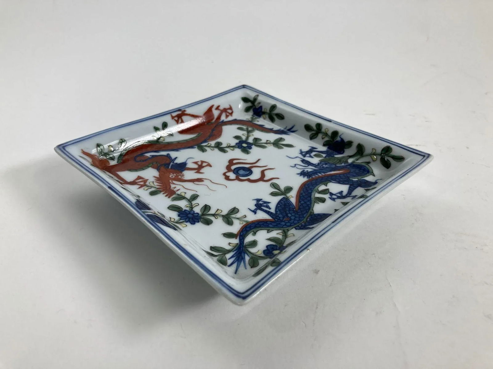 Vintage Chinese Porcelain Wucai Blue and Red Dragons Dish Catchall - 4