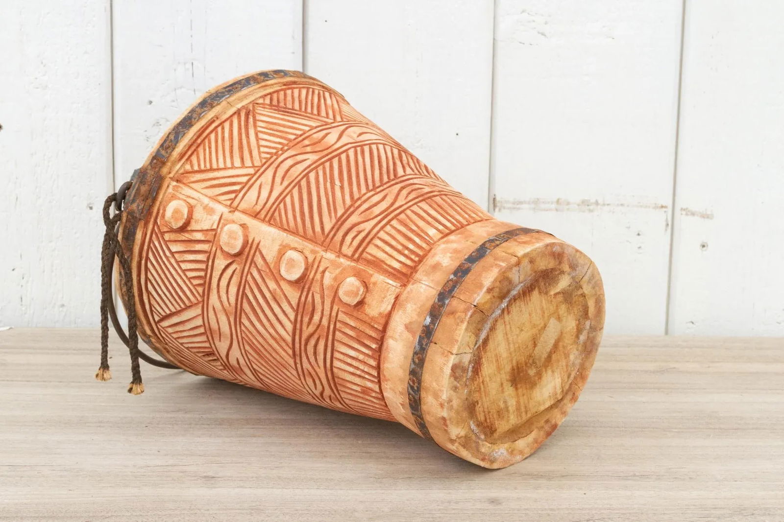 Coral Himachal Carved Bucket - 7