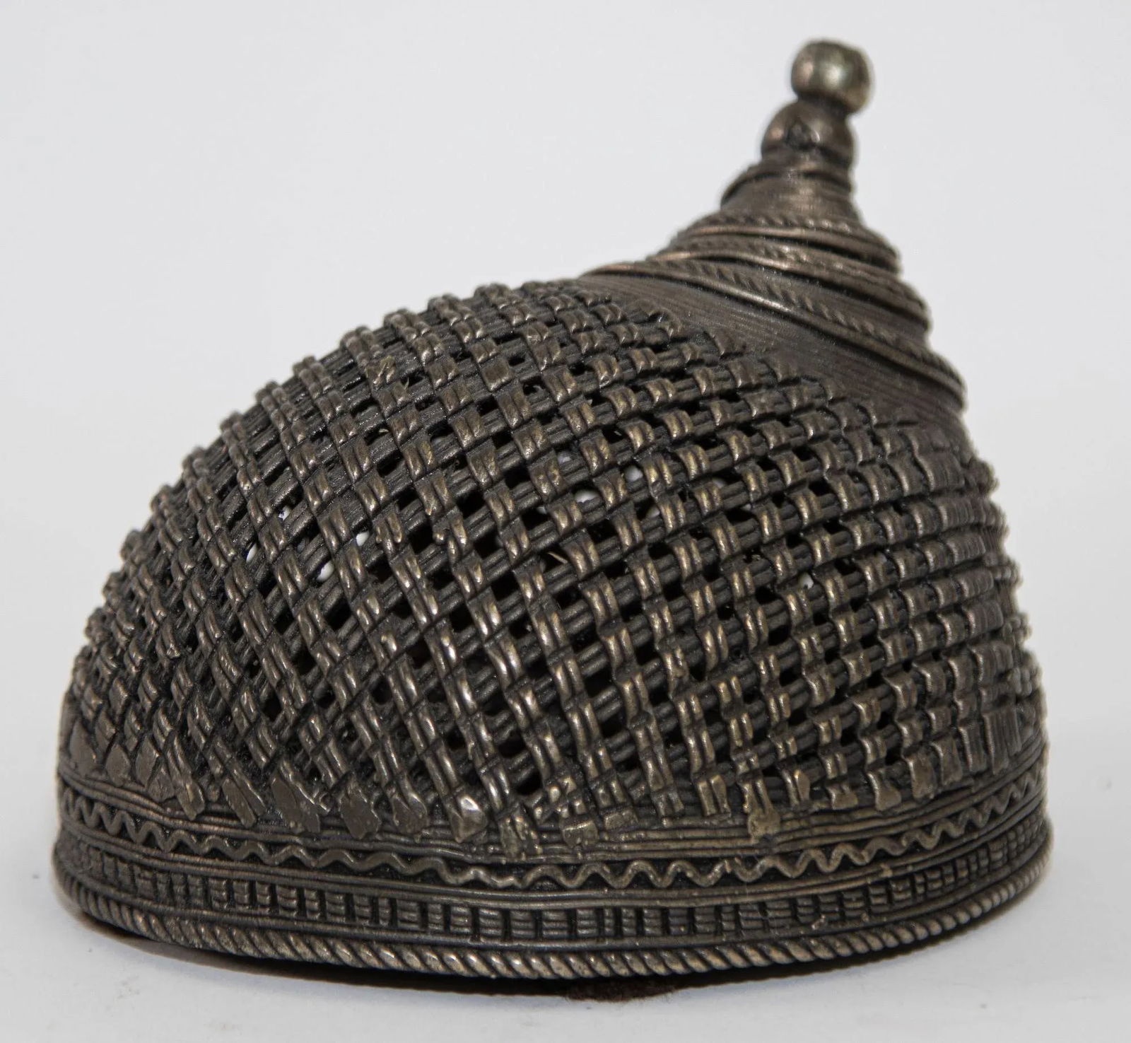 Indian Cast Brass Metal Incense Burner in a Snail Form - 4