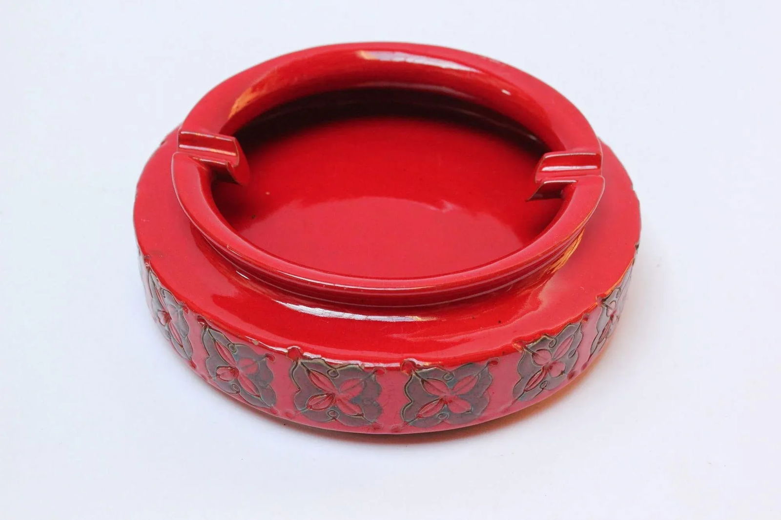 Mid-Century Italian Modern Ceramic Ashtray With Floral Motif - 11