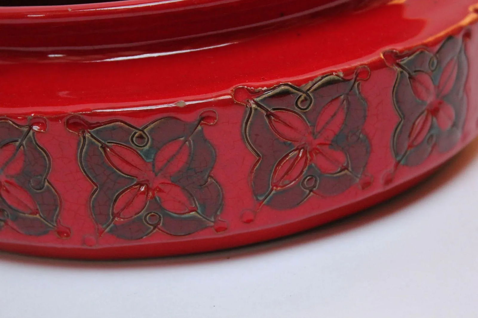 Mid-Century Italian Modern Ceramic Ashtray With Floral Motif - 9