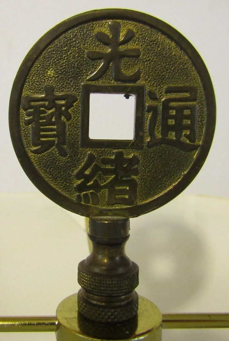 1980s Griotte Red Marble and Brass Corinthian Table Lamp With Lampshade - 6