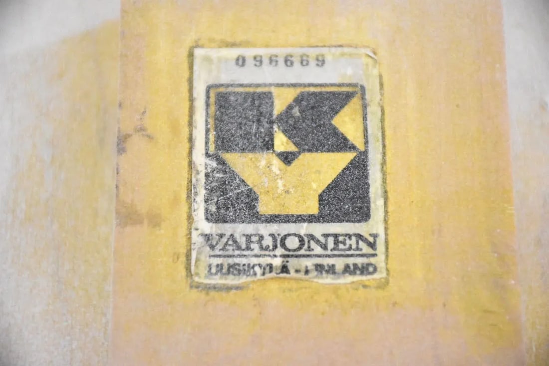 White Chair by Ky Varjonen -Each- - 8