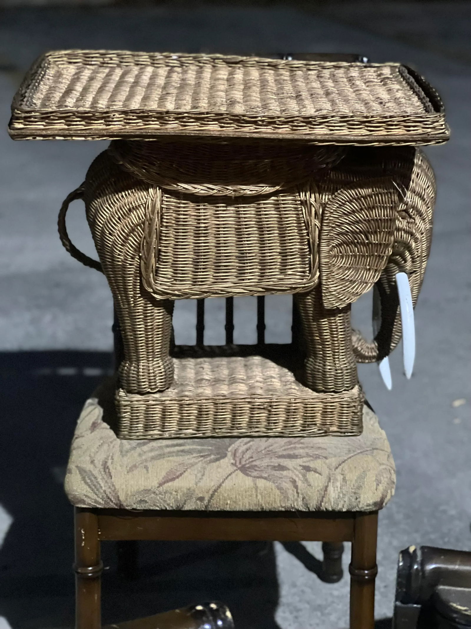 1970s Golden Wicker Elephant Tray Table - 5