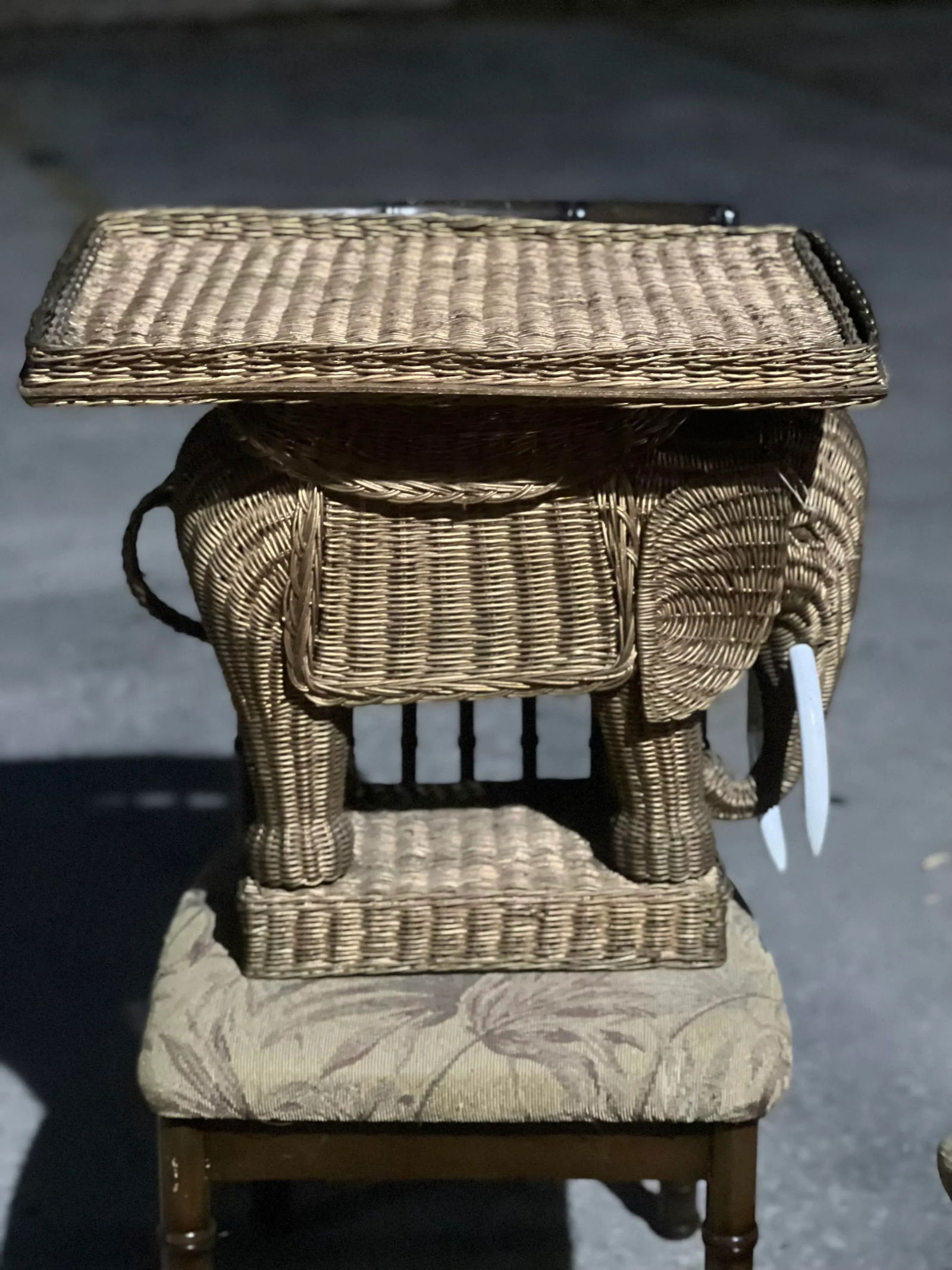 1970s Golden Wicker Elephant Tray Table - 6