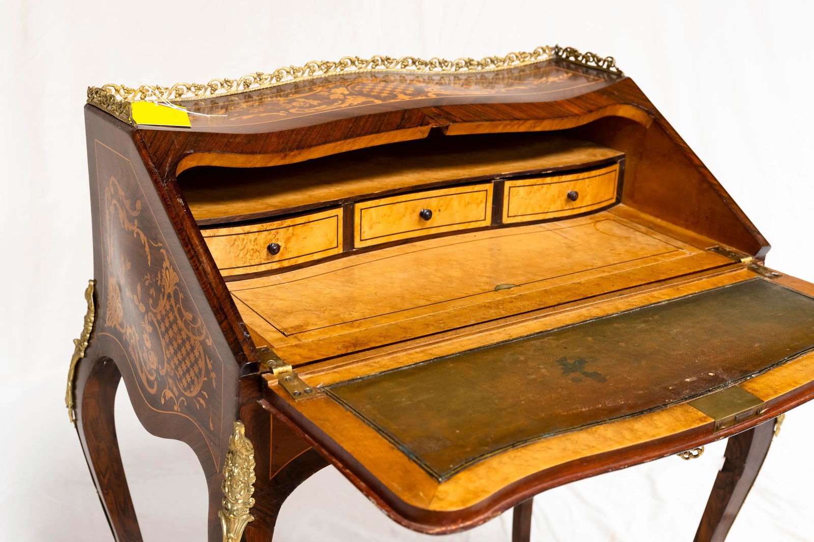 18th Century Louis XV Period Marquetry Desk - 5