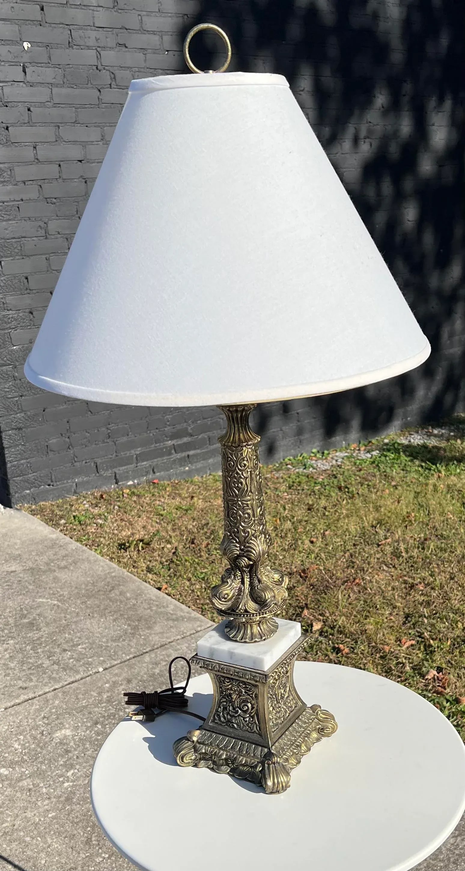 Vintage 1960s Metal Porpoise Filigree Lamp - 7