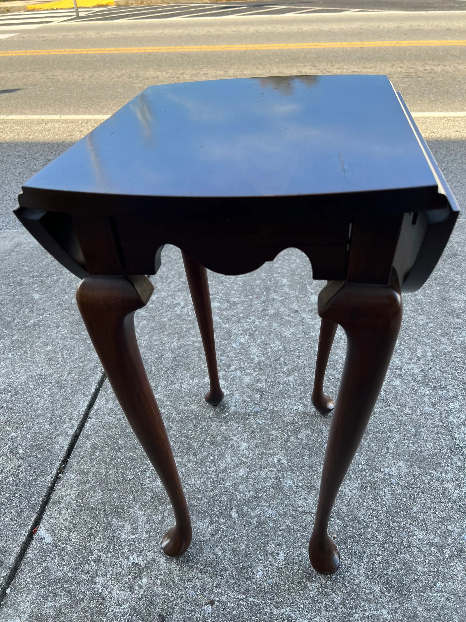 1980s Harden Furniture Drop Leaf End Table - 3