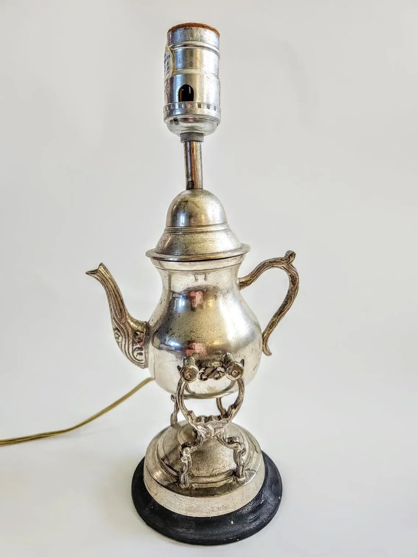 1960s Silver Plate Teapot on Stand Table Top Lamp - 12
