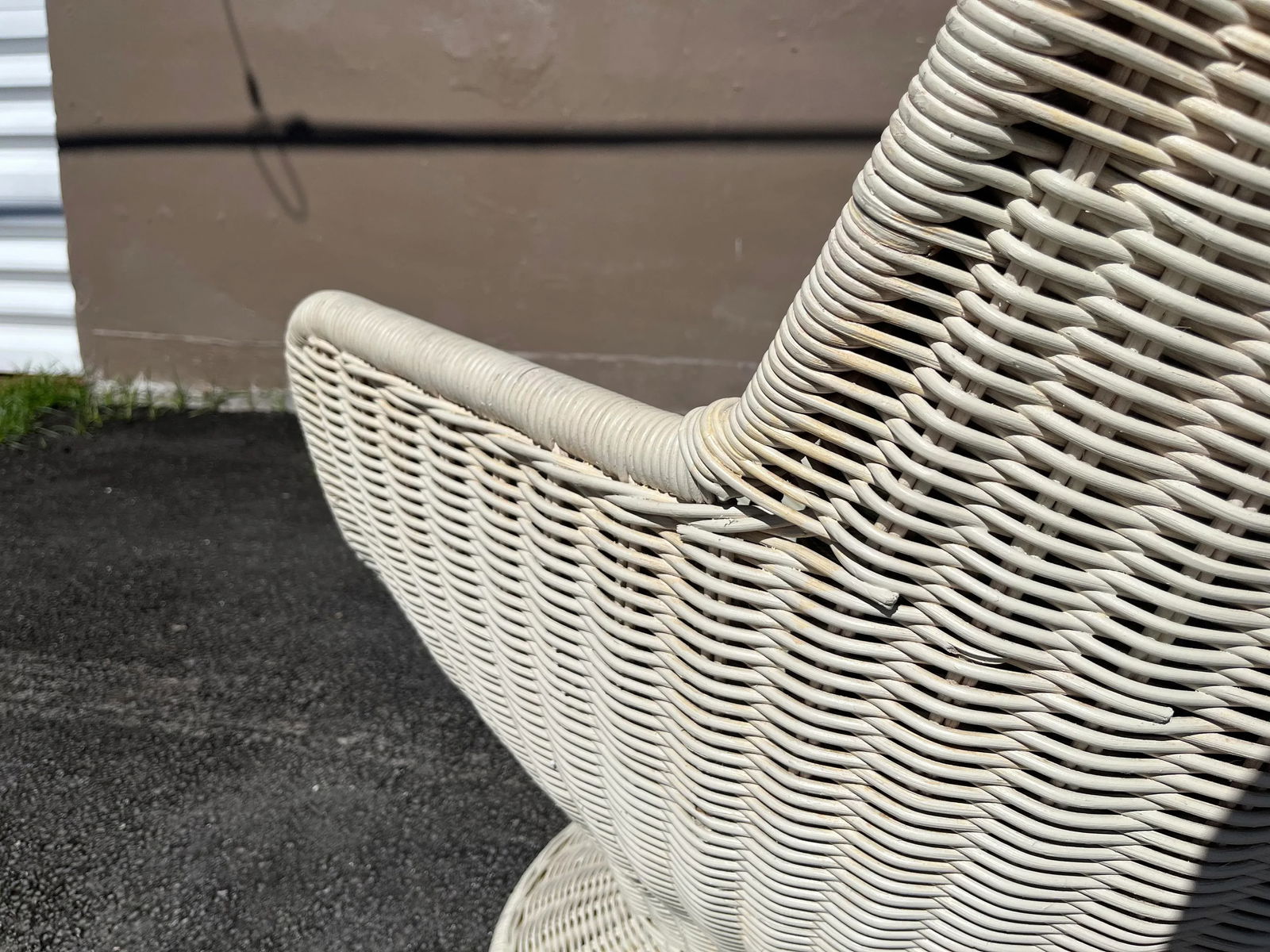 1970s Vintage Egg Shaped Wicker Rattan Chair and Ottoman - 12