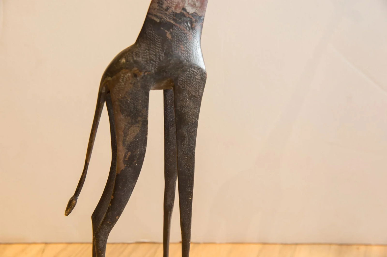 Large Vintage African Giraffe - 3