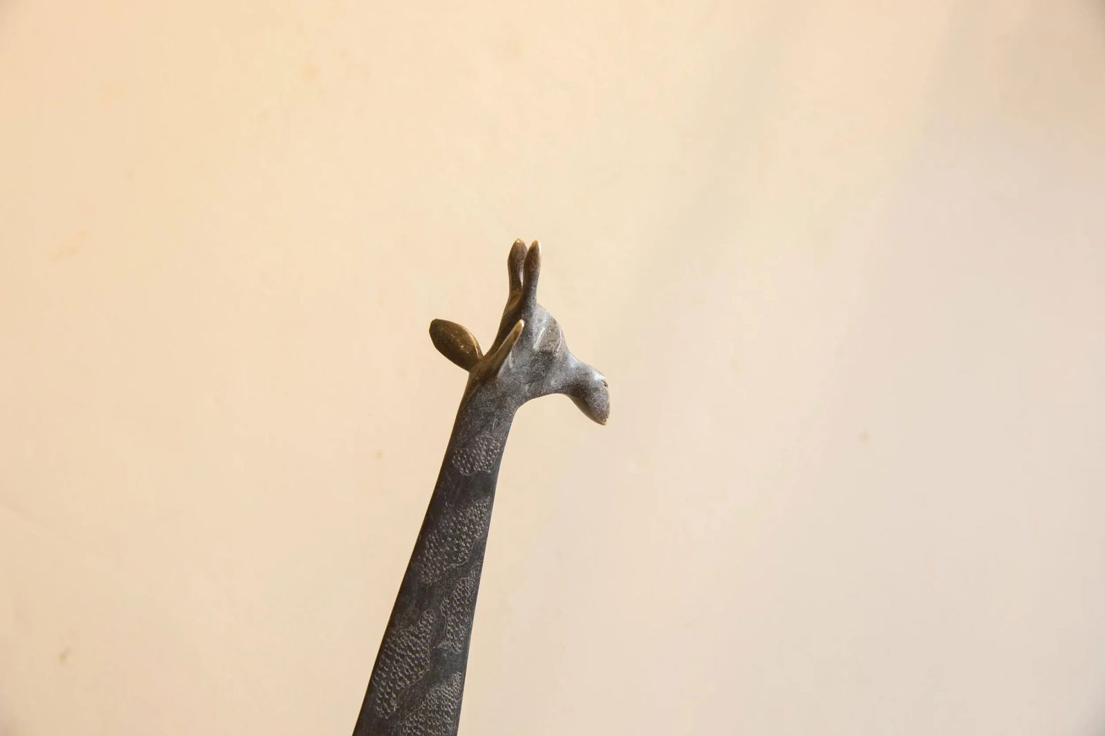 Large Vintage African Giraffe - 4