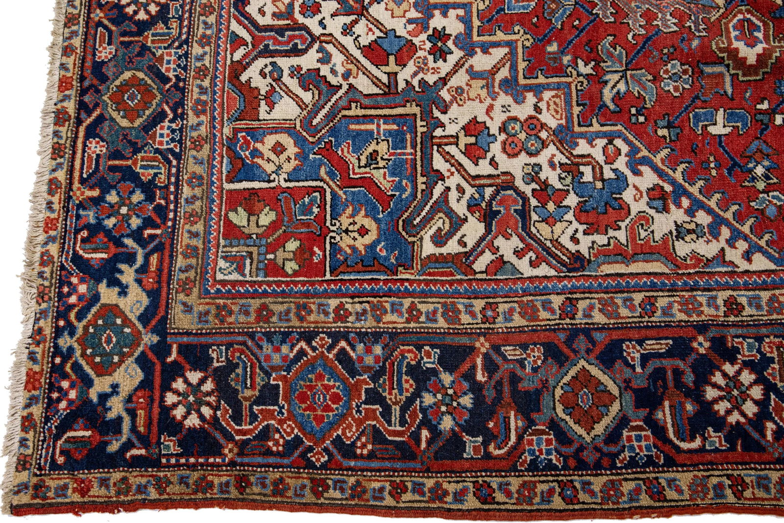 Antique Heriz Red Handmade Persian Wool Rug With Multicolor Medallion Design - 4