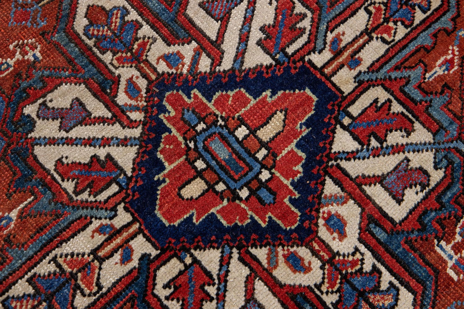 Antique Heriz Red Handmade Persian Wool Rug With Multicolor Medallion Design - 5