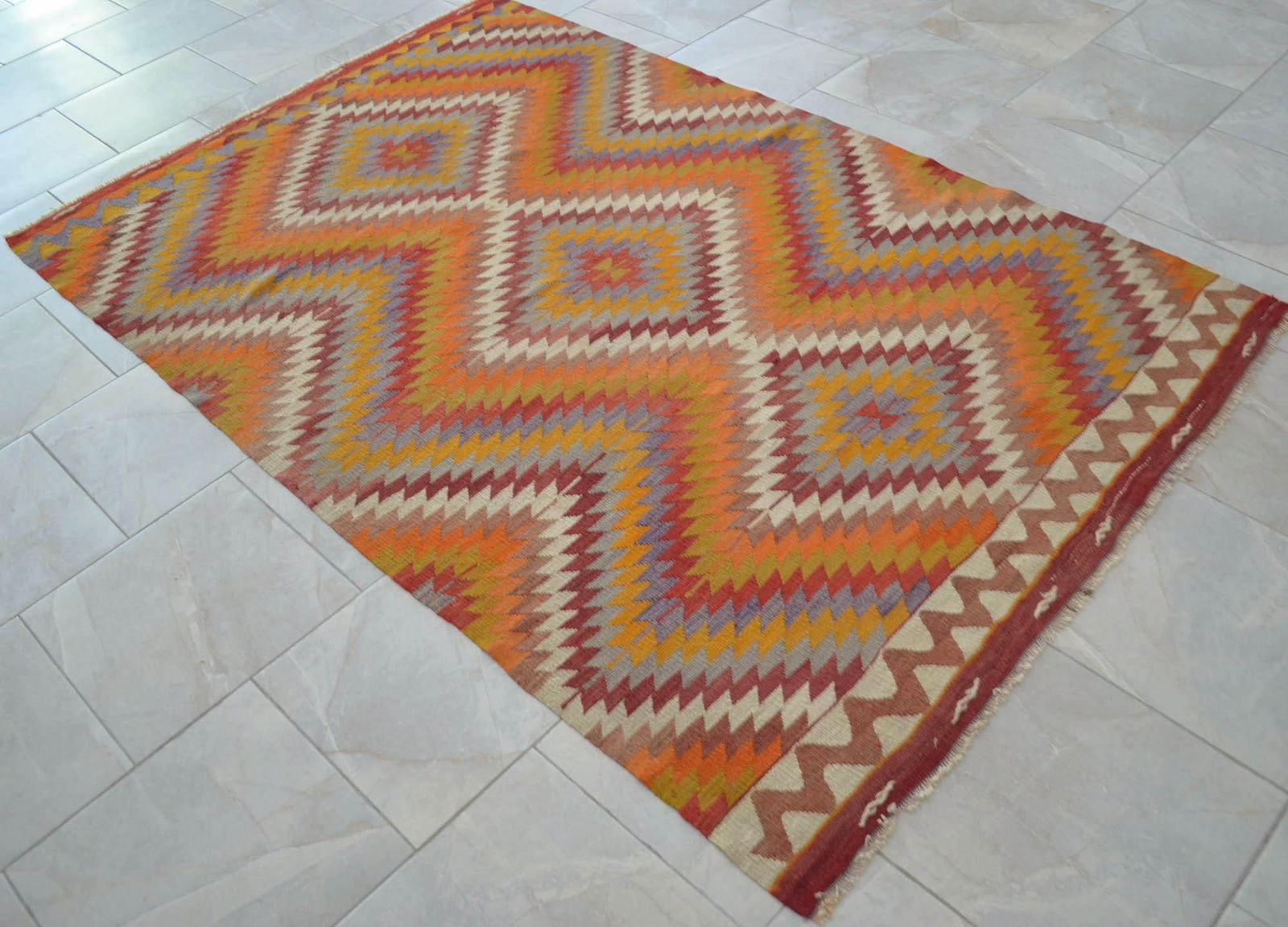 Handmade Turkish Kilim Rug Diamond Pattern Area Rug - 4'9" X 7'7" - 18