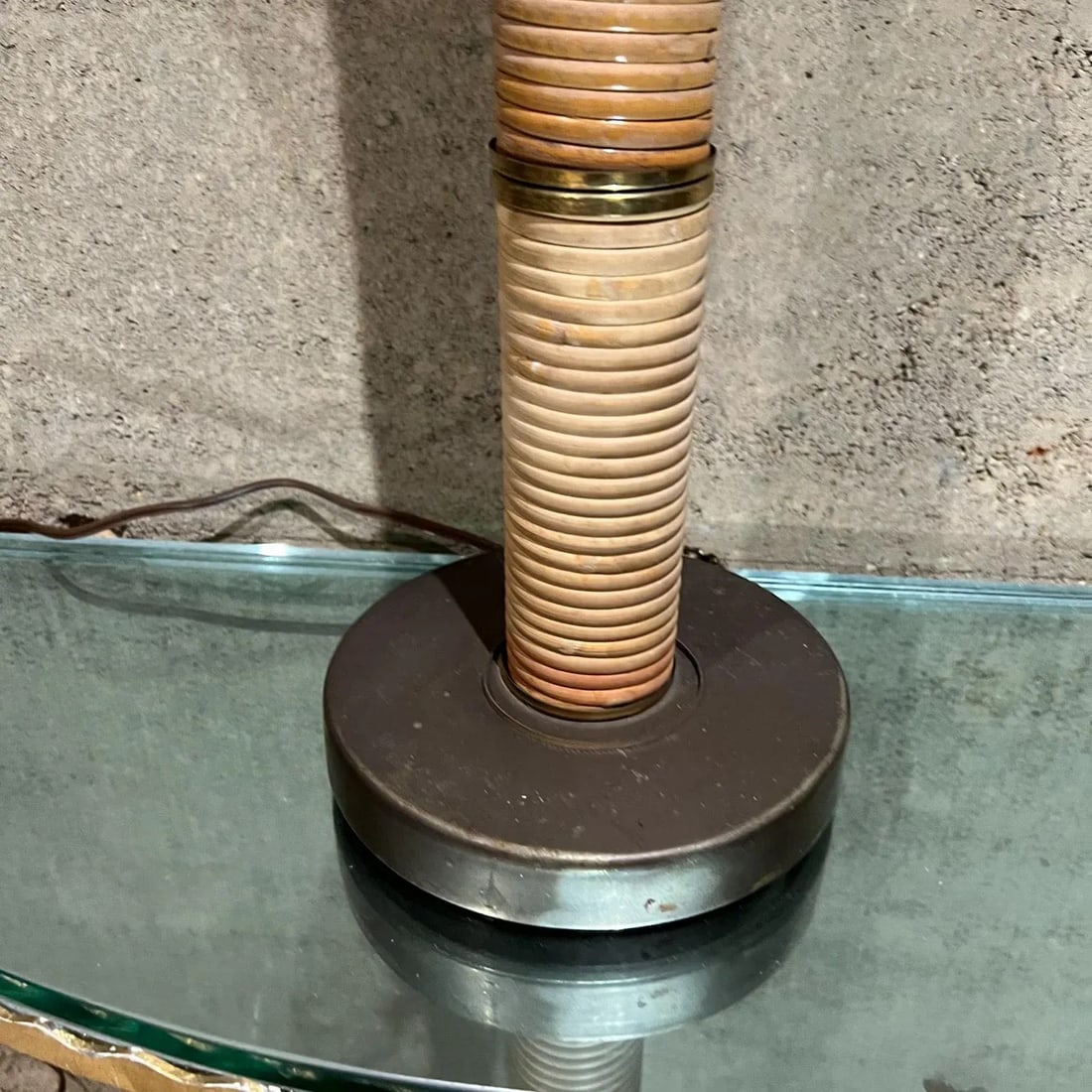 1960s Cane Wrapped Brass Plated Table Lamp - 7