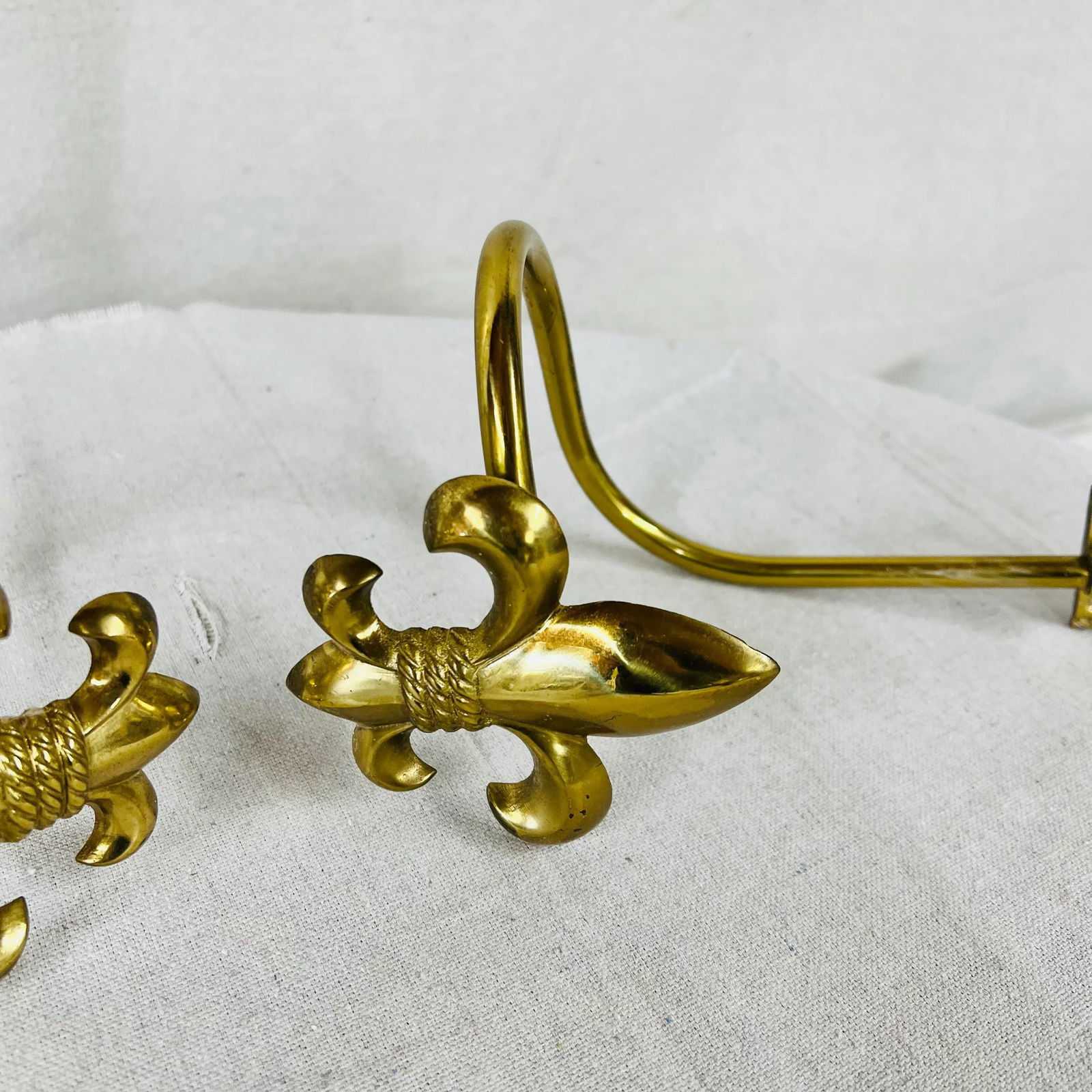 Brass Fleur De Lis Curtain Holdbacks - a Pair - 2