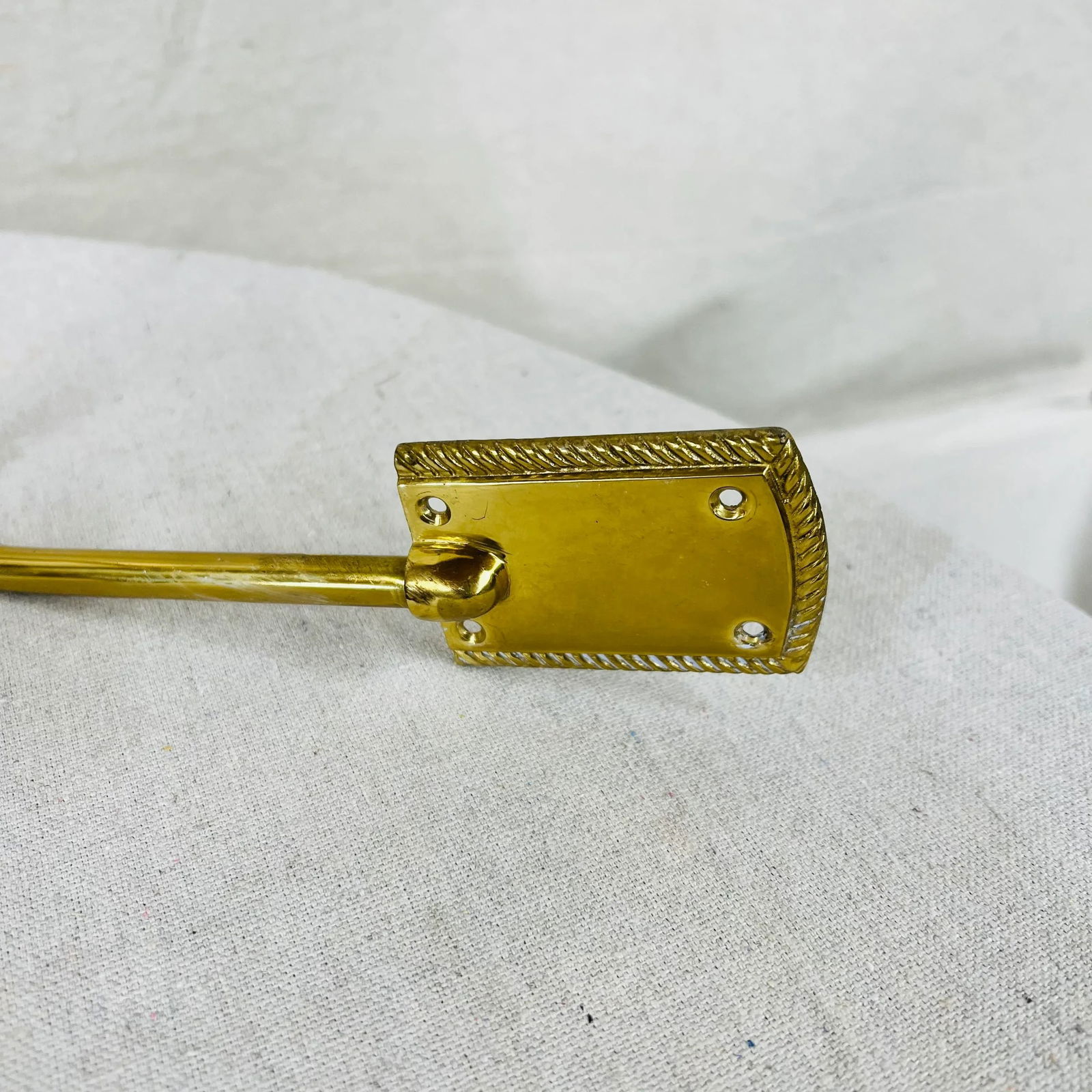 Brass Fleur De Lis Curtain Holdbacks - a Pair - 4