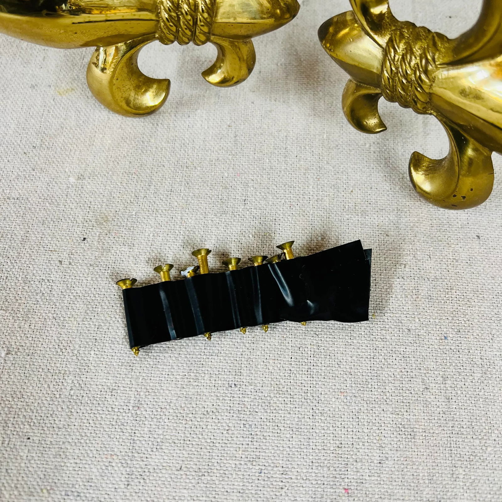 Brass Fleur De Lis Curtain Holdbacks - a Pair - 7