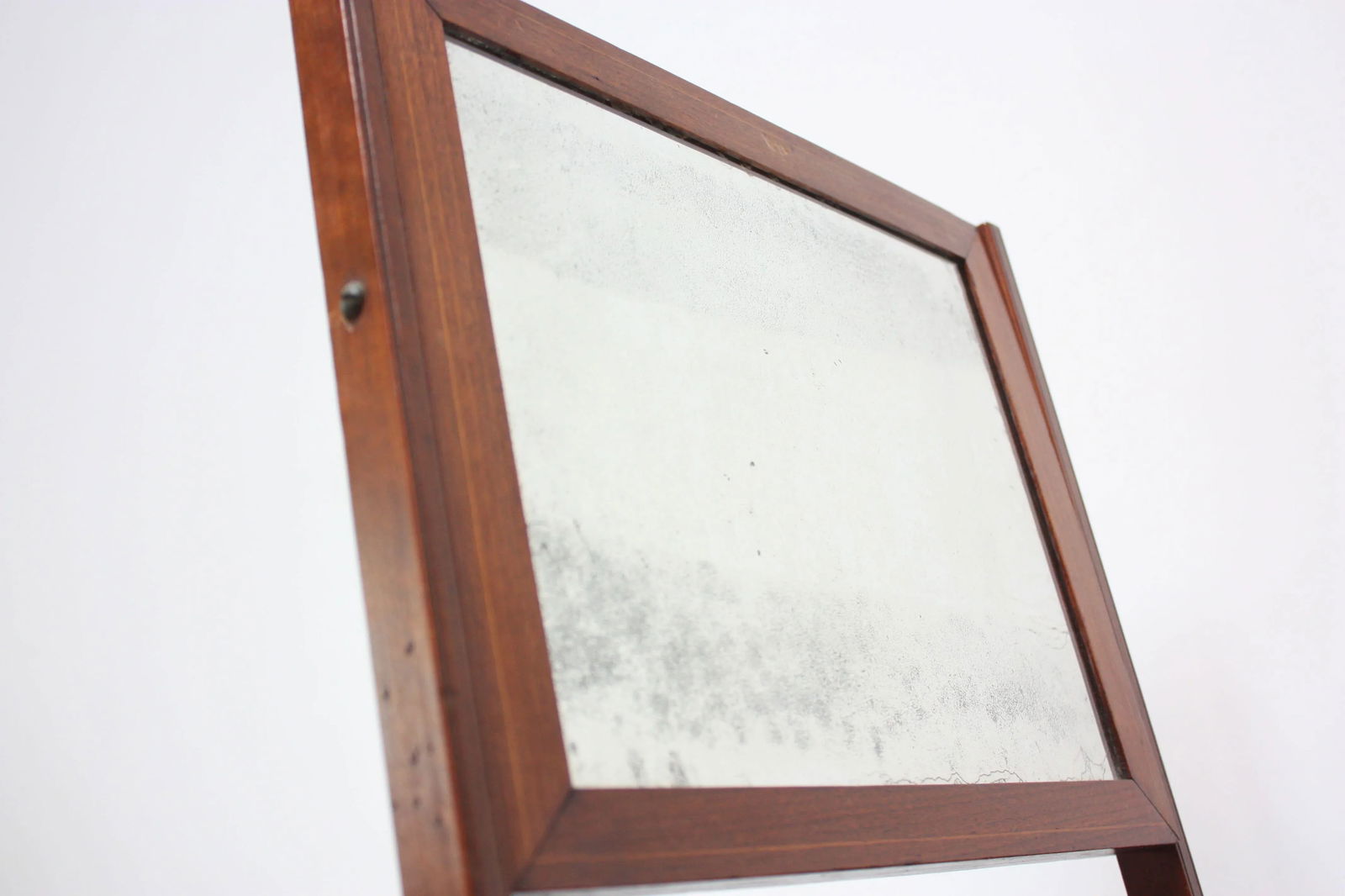 Early 19th Century Chippendale-Style English Mahogany Shave Mirror - 6