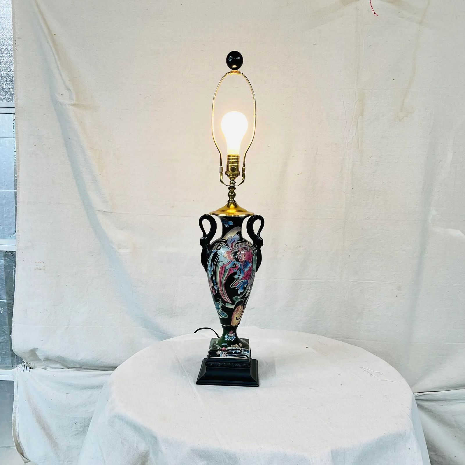 Chinoiserie Style Lamp by Heyward House - 2