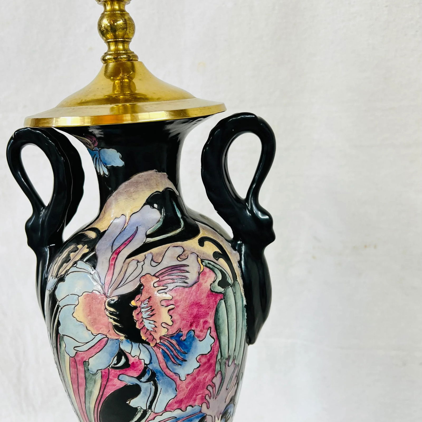 Chinoiserie Style Lamp by Heyward House - 4
