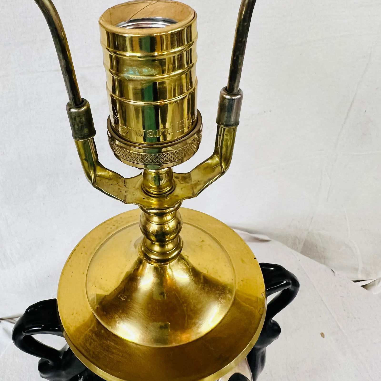 Chinoiserie Style Lamp by Heyward House - 8