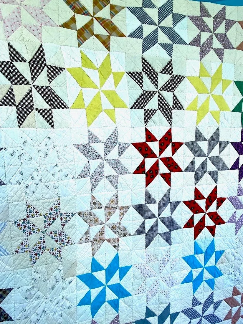 Vintage Mid-Western Eight Point Star Pattern Multi Colored Quilt - 2