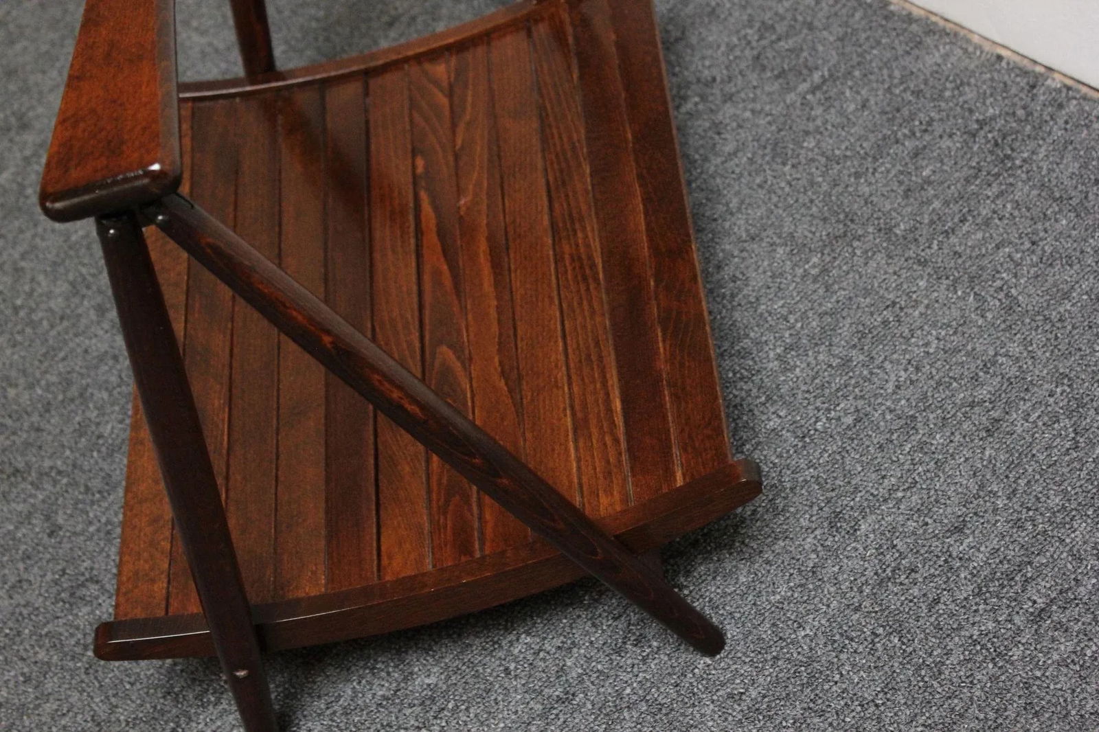 Vintage Yugoslavian Nasco Stained Beechwood Collapsible Magazine Rack - 10