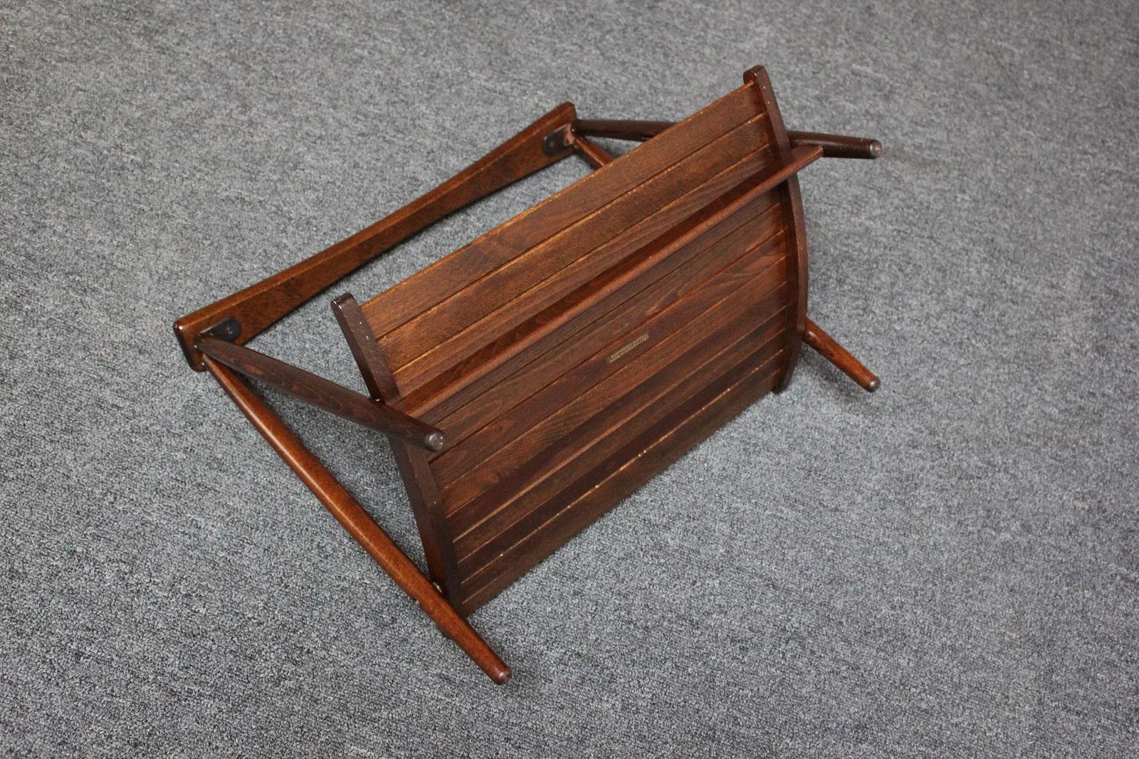 Vintage Yugoslavian Nasco Stained Beechwood Collapsible Magazine Rack - 9