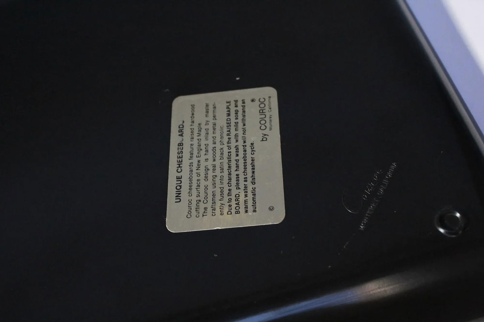 Large Mid-Century Black Resin and Maple Inlaid "Loaf"/Carafe"/"And Thou" Cheese Board by Couroc - 12