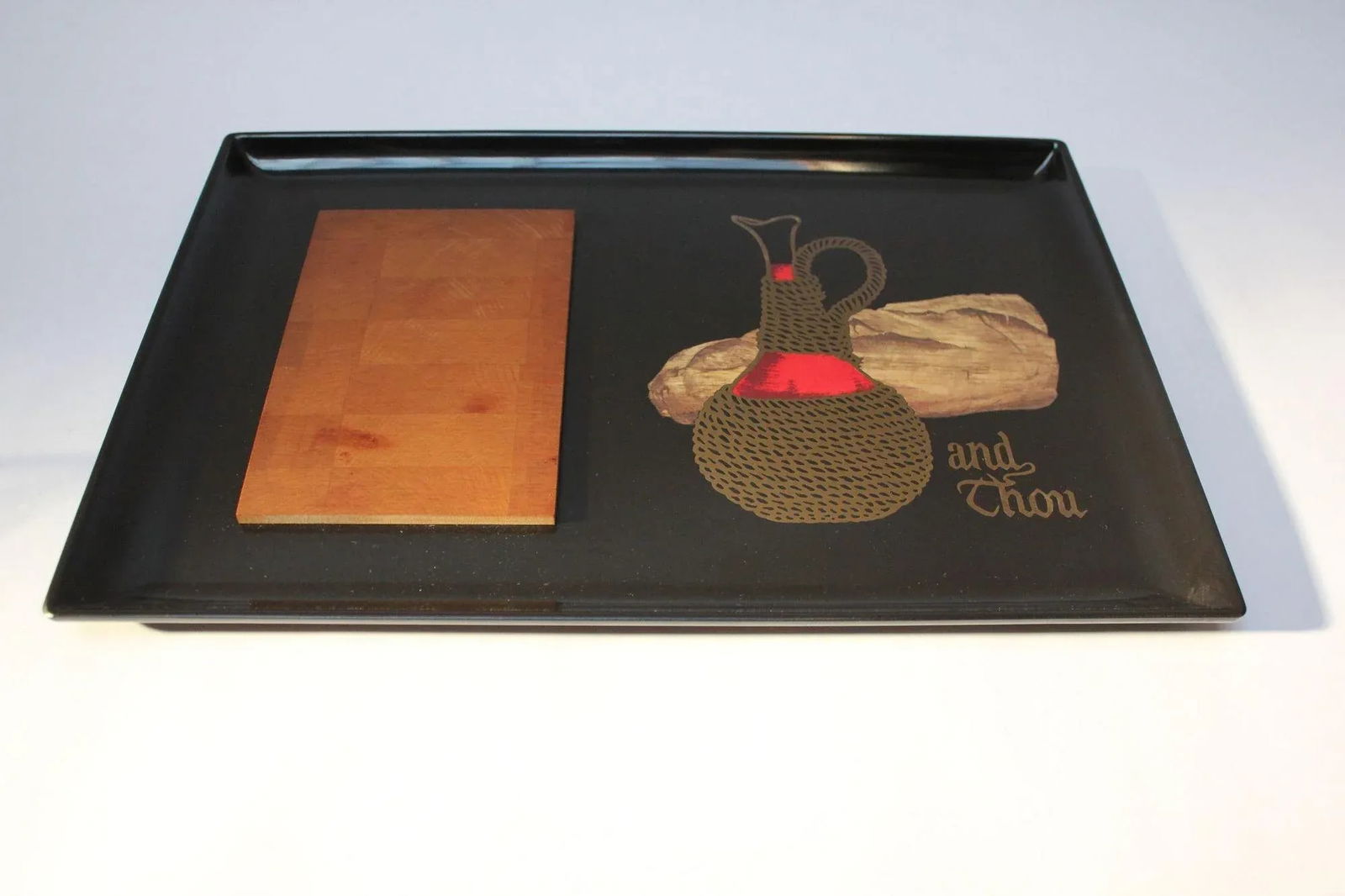 Large Mid-Century Black Resin and Maple Inlaid "Loaf"/Carafe"/"And Thou" Cheese Board by Couroc - 2
