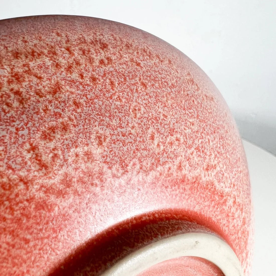 1980s Postmodern Pink Stoneware Art Pottery Plate - 7