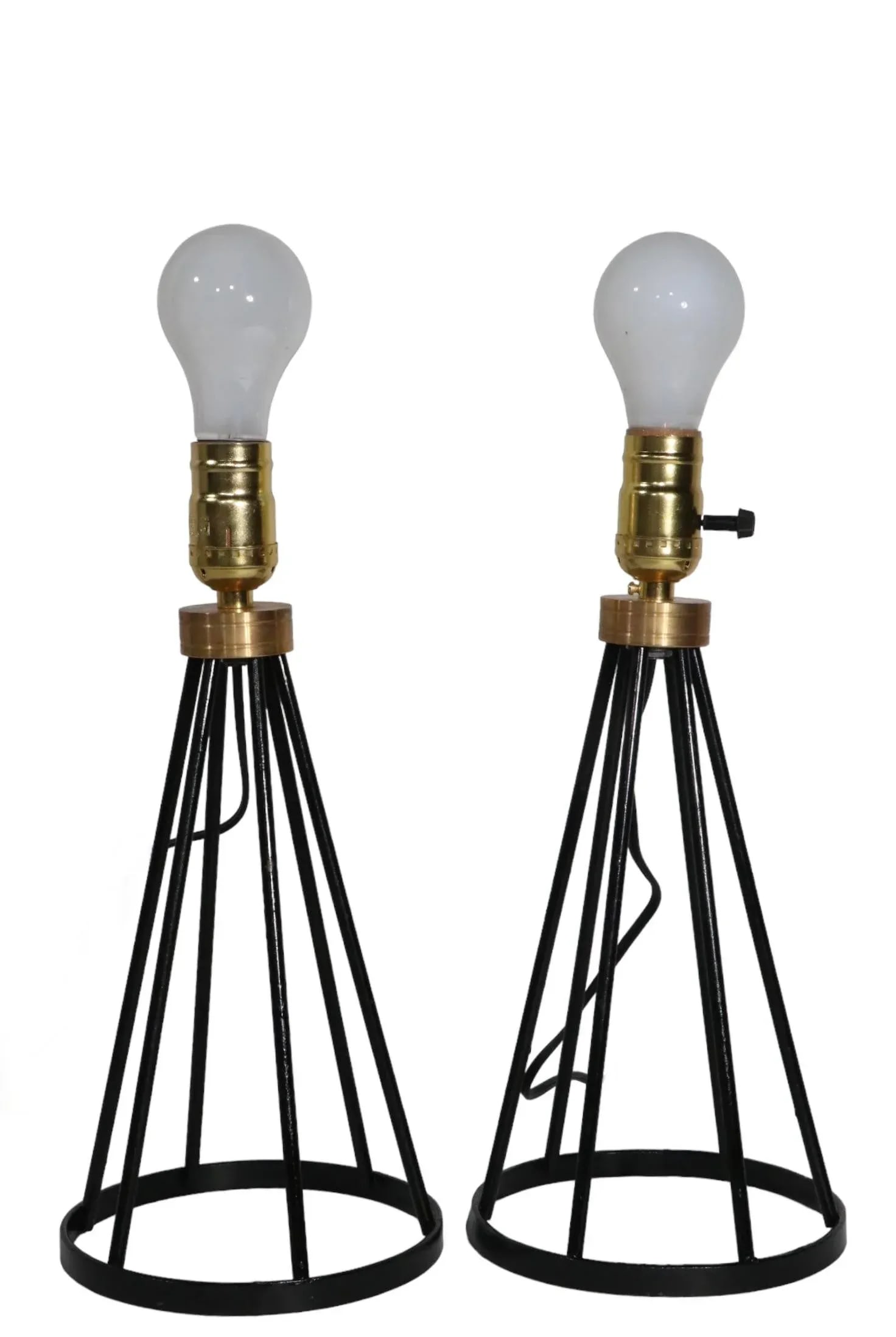 Pr. Mid Century Wrought Iron Boudoir Table Lamps Att .To Tony Paul - 2