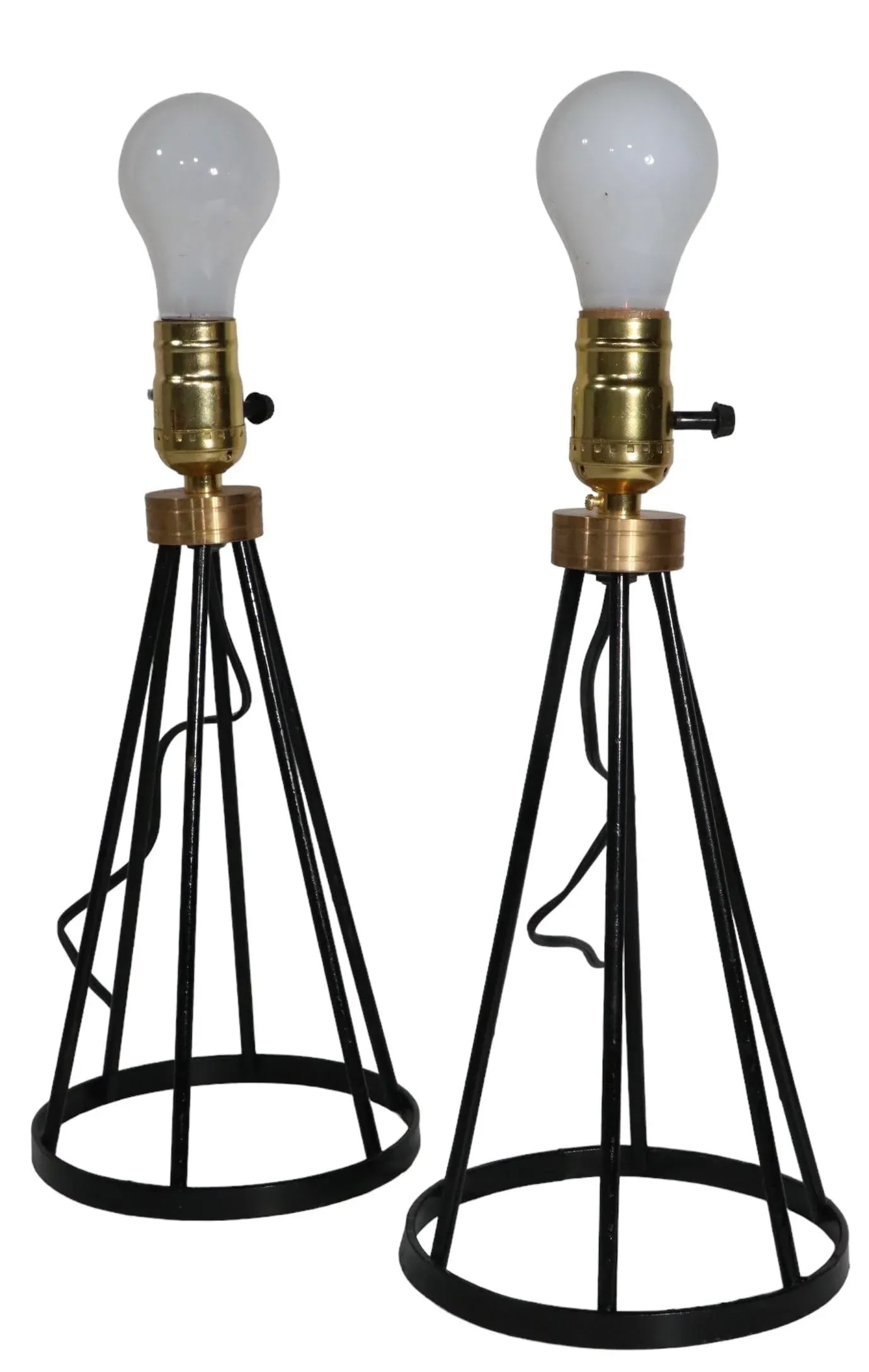 Pr. Mid Century Wrought Iron Boudoir Table Lamps Att .To Tony Paul - 6