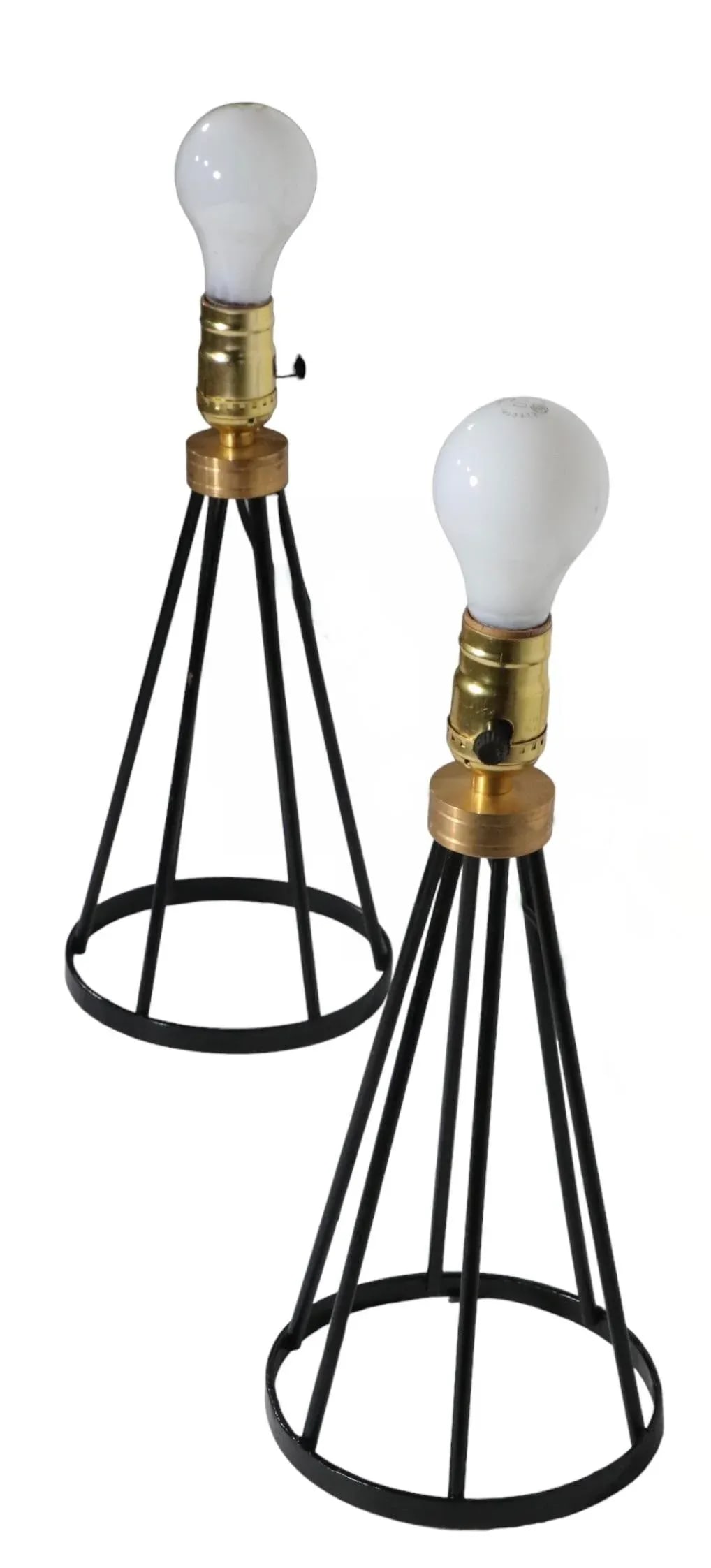 Pr. Mid Century Wrought Iron Boudoir Table Lamps Att .To Tony Paul - 9