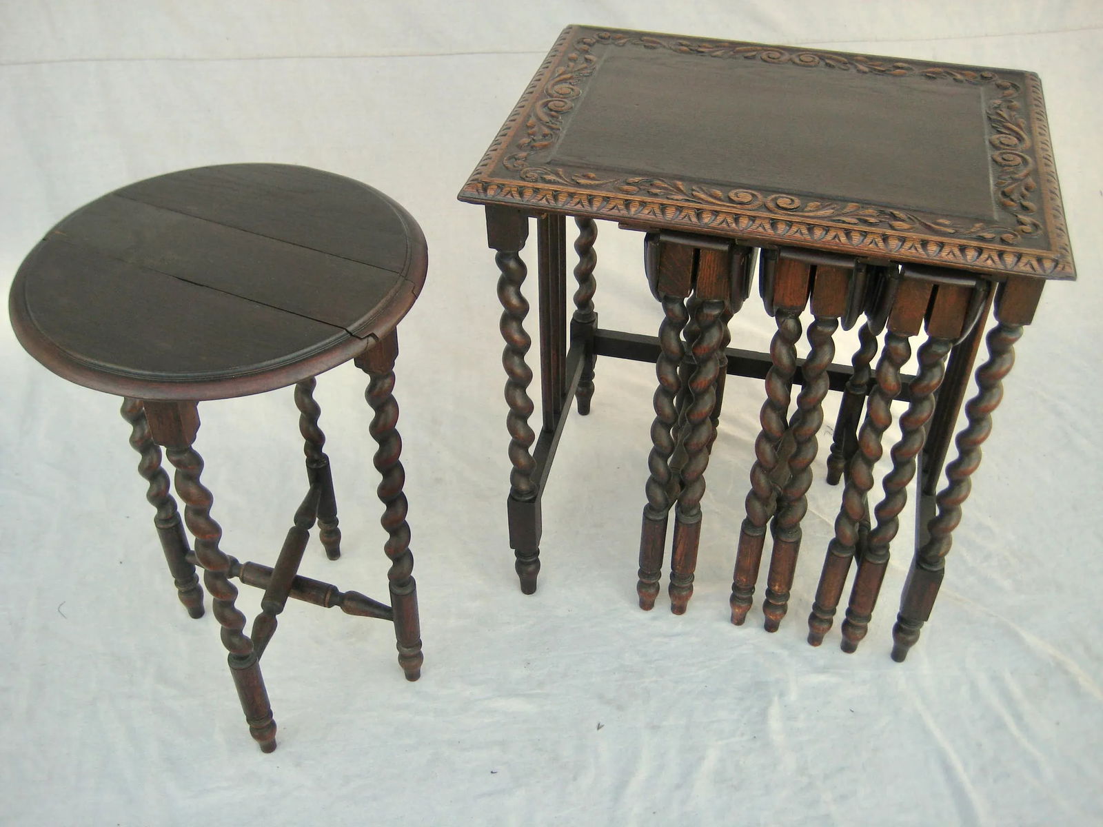 Early 20th Century Set of 5 Oak Nesting Tables - 6