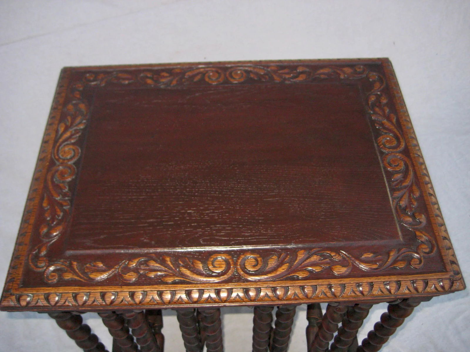Early 20th Century Set of 5 Oak Nesting Tables - 8