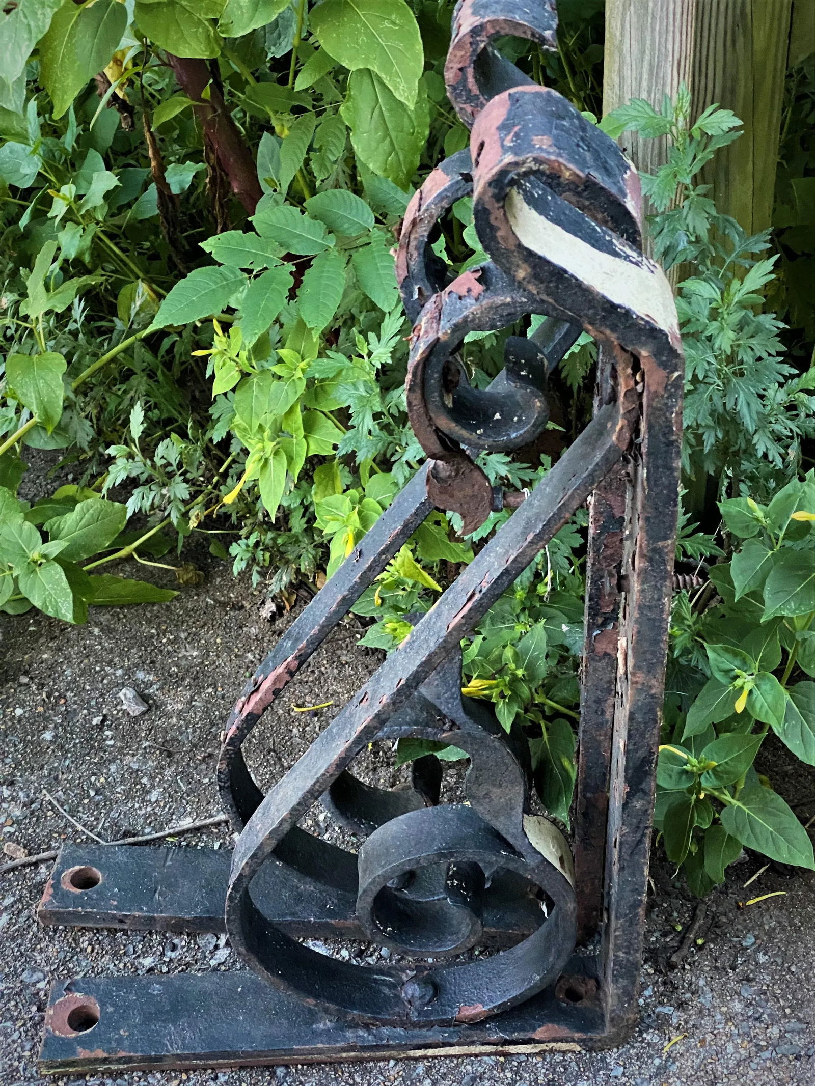 Early 20th Century Heavy Hand-Wrought Iron Exterior Brackets- a Pair - 6