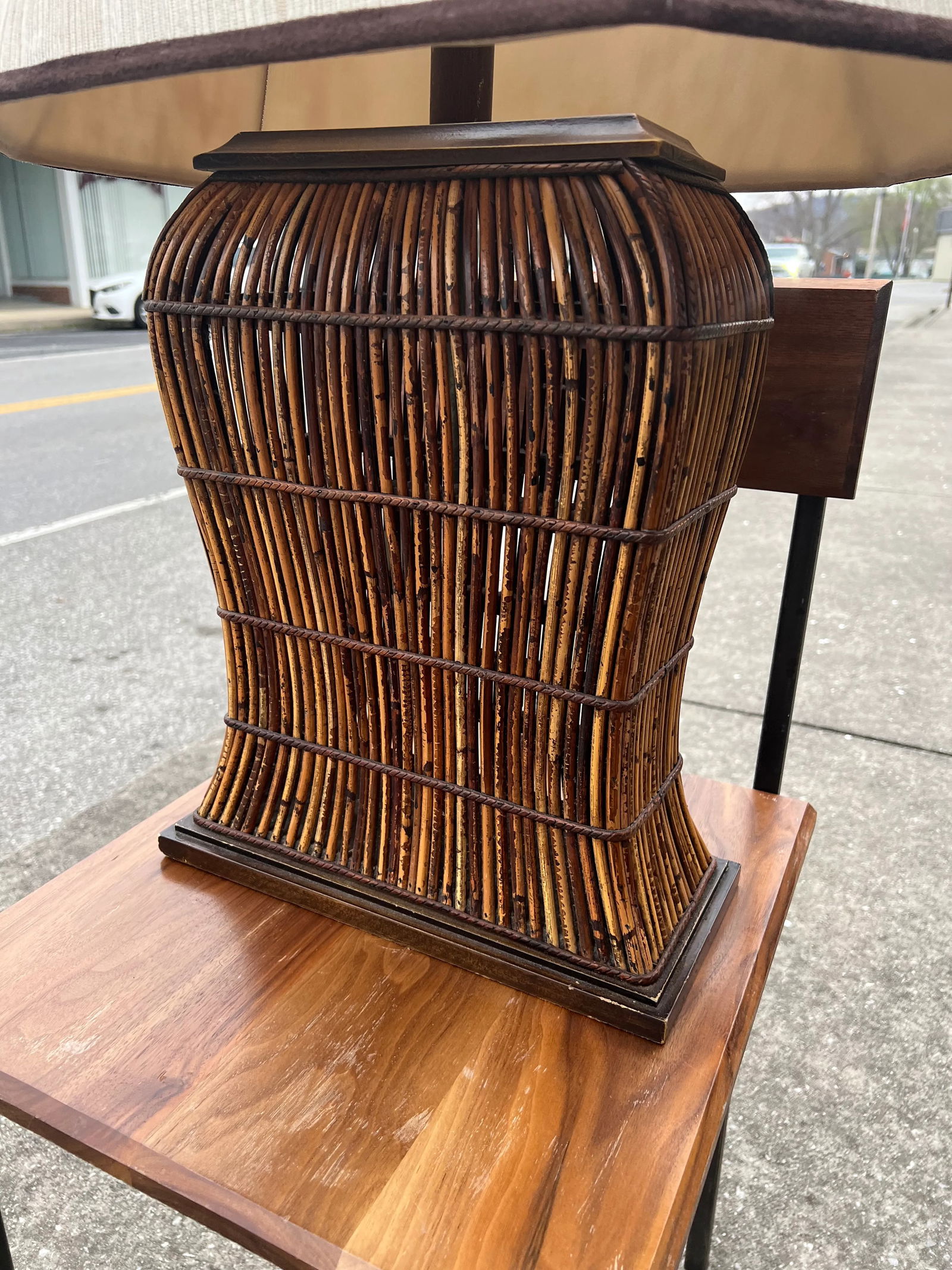 1980s Rattan Lamp on Wood Base - 4